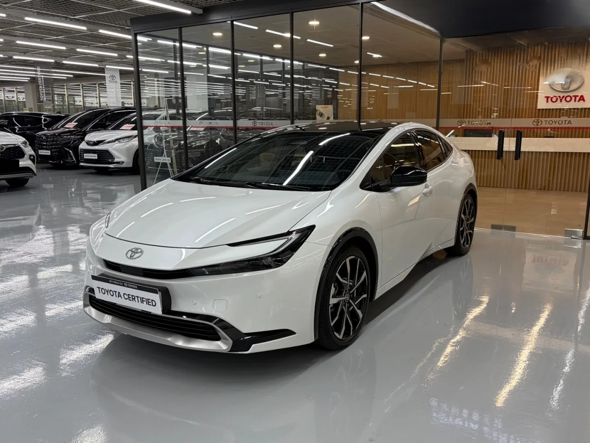 Toyota Prius 2026 из Кореи — купить под ключ