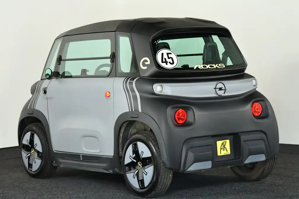 Opel Rocks-e 2022 из Европы — купить под ключ