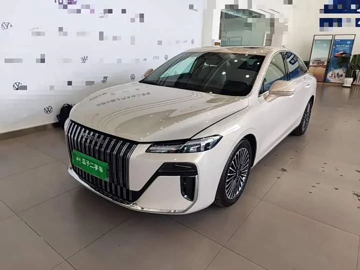 Roewe M7 DMH 2025 из Китая — купить под ключ