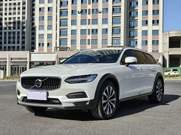 Volvo V90 2025 из Китая — купить под ключ
