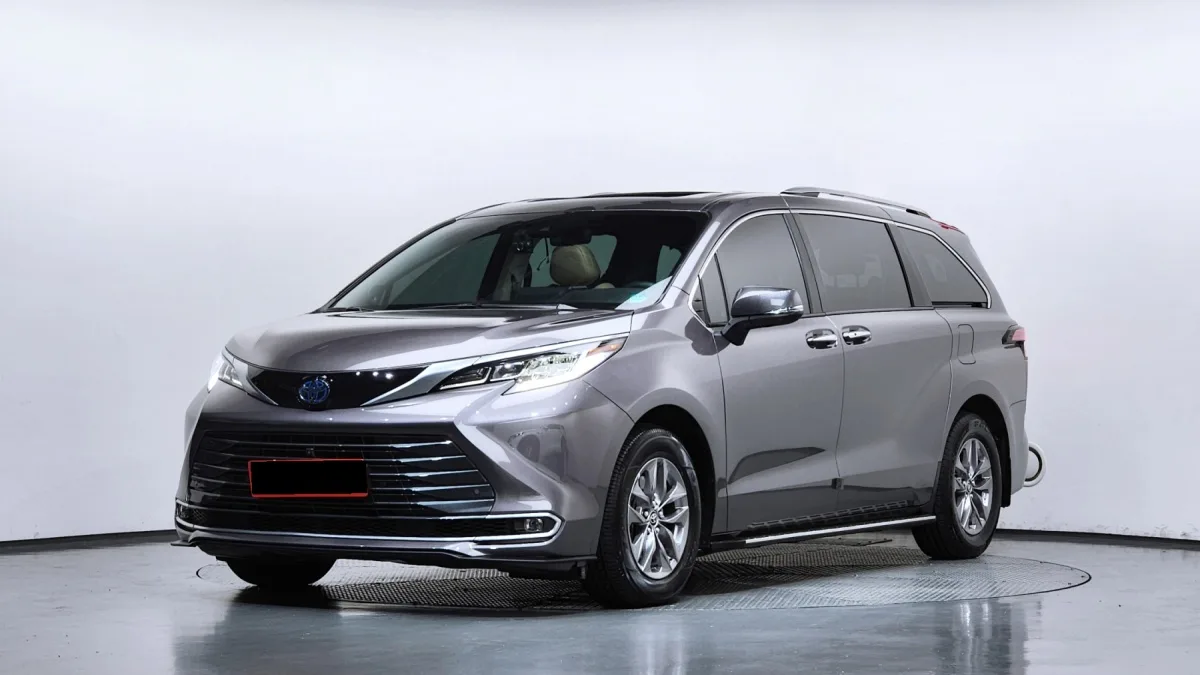 Toyota Sienna 2023 из Кореи — купить под ключ