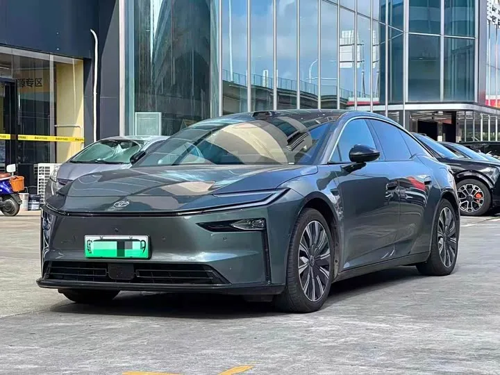 Toyota bZ7 2026 из Китая — купить под ключ