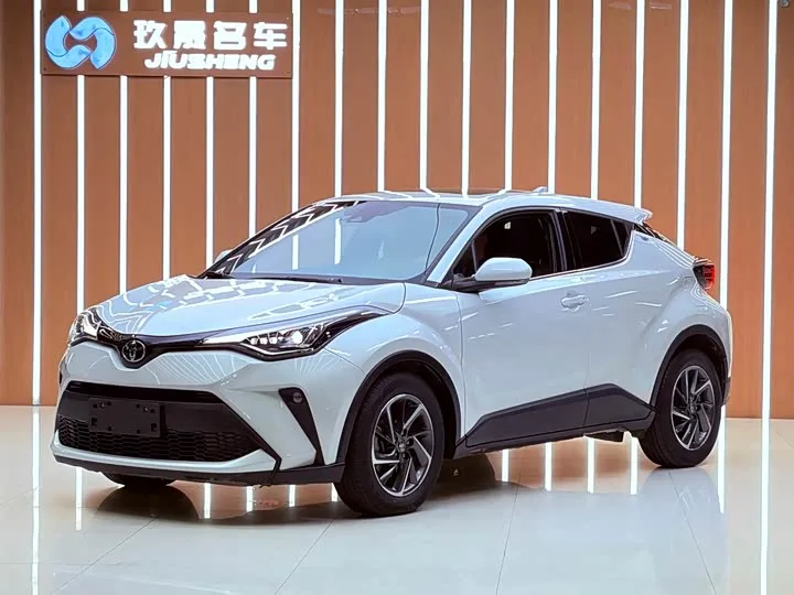Toyota C-HR 2023 из Китая — купить под ключ