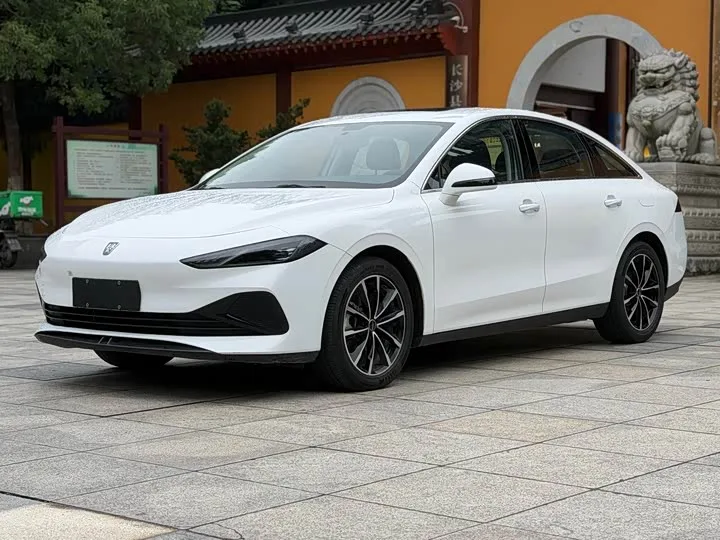 Roewe D7 2024 из Китая — купить под ключ
