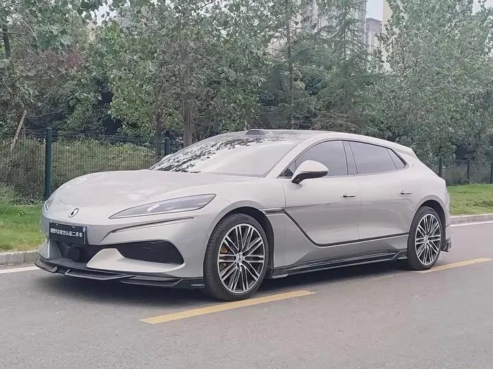 Denza Z9GT 2026 из Китая — купить под ключ