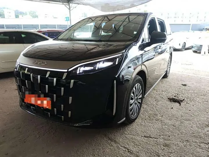 BYD M9 2025 из Китая — купить под ключ