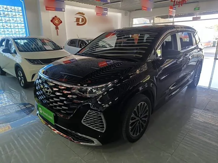 Hyundai Custo 2025 из Китая — купить под ключ