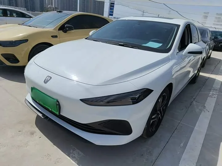 Roewe D7 2024 из Китая — купить под ключ