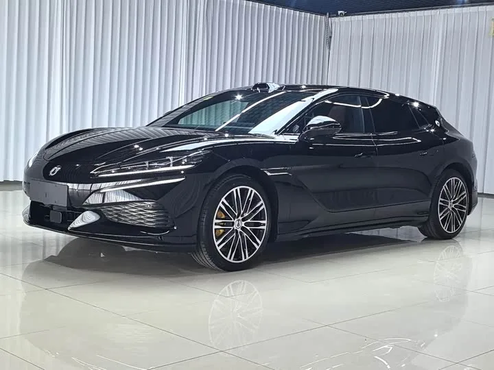 Denza Z9GT 2026 из Китая — купить под ключ