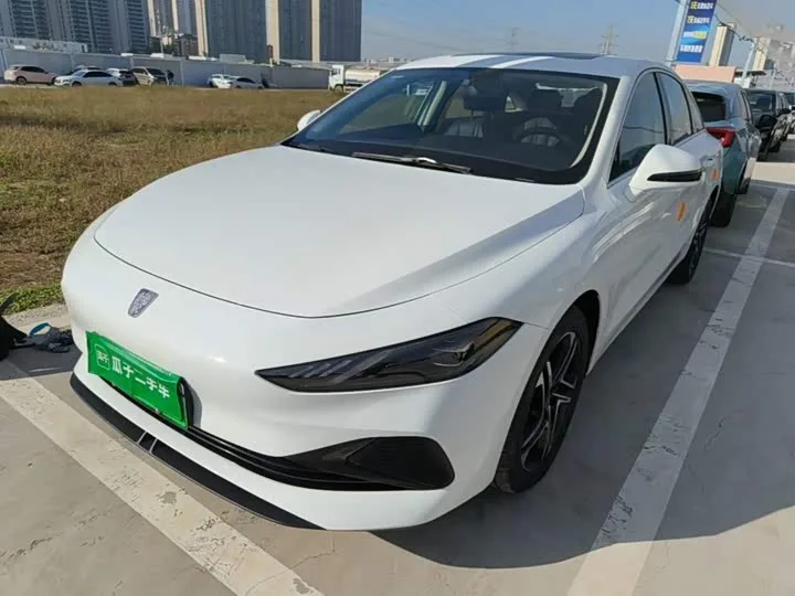 Roewe D7 2024 из Китая — купить под ключ