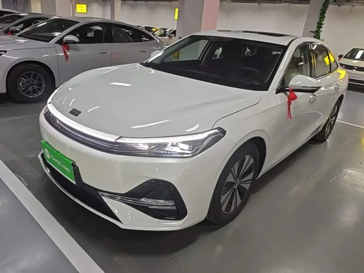 Geely Galaxy A7 2026 из Китая — купить под ключ