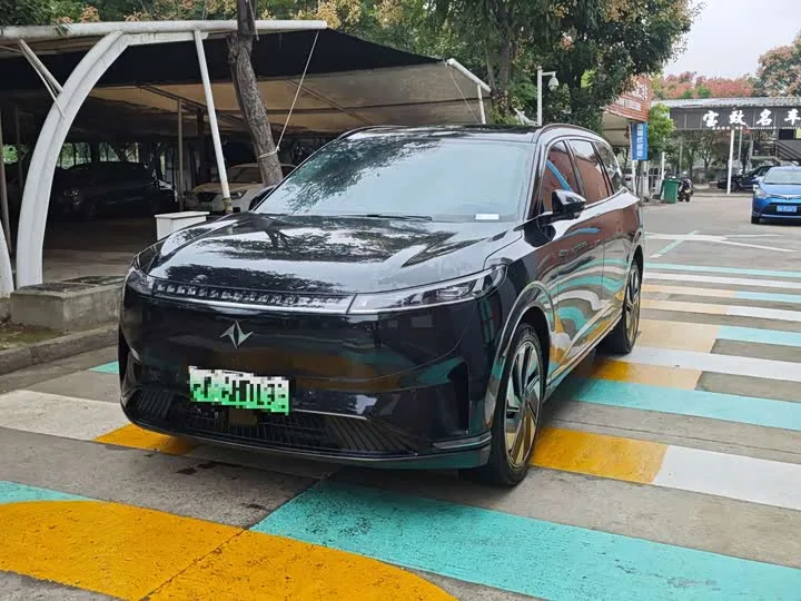 Dongfeng Yipai eπ 008 2025 из Китая — купить под ключ