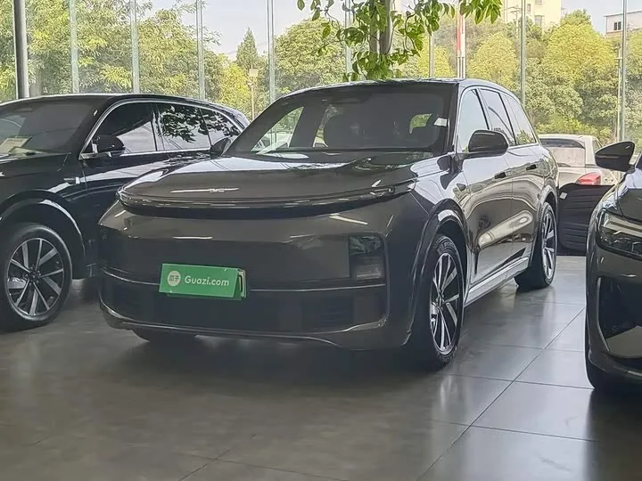 LiXiang L8 2023 из Китая — купить под ключ