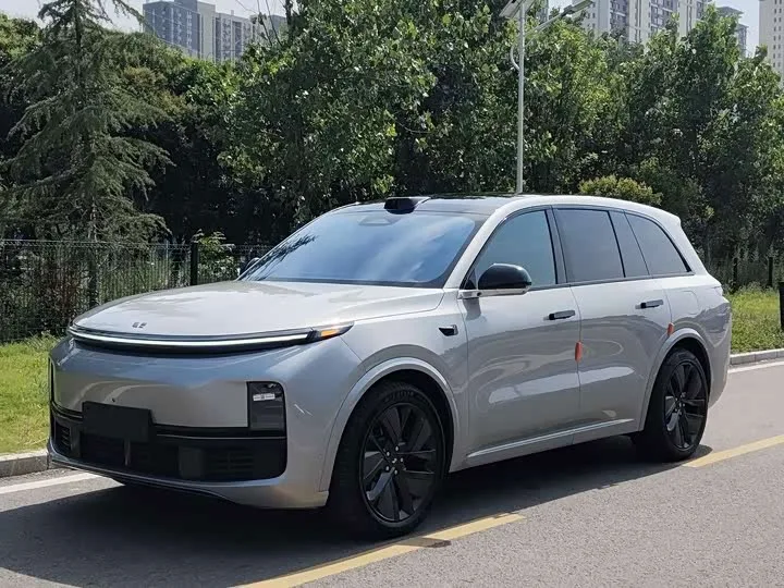 LiXiang L8 2023 из Китая — купить под ключ