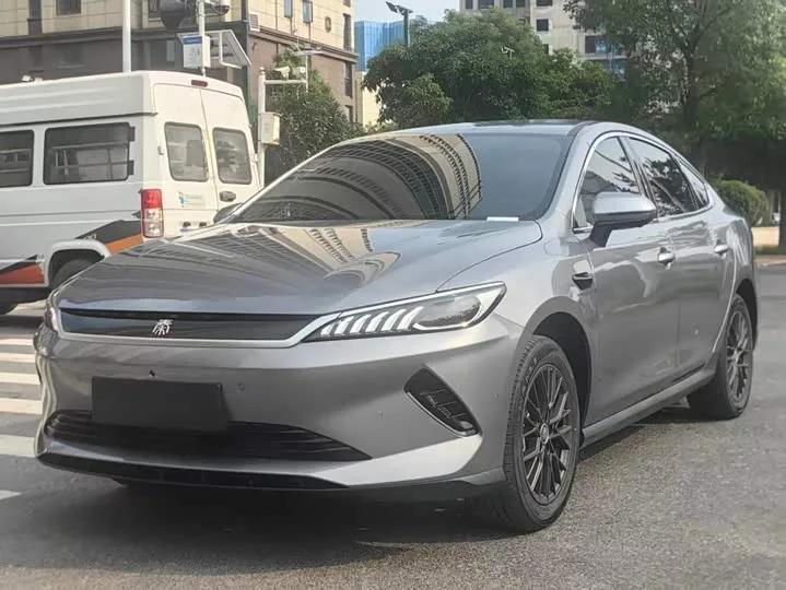BYD Qin Plus 2025 из Китая — купить под ключ
