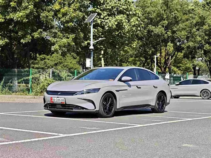 BYD Han 2025 из Китая — купить под ключ
