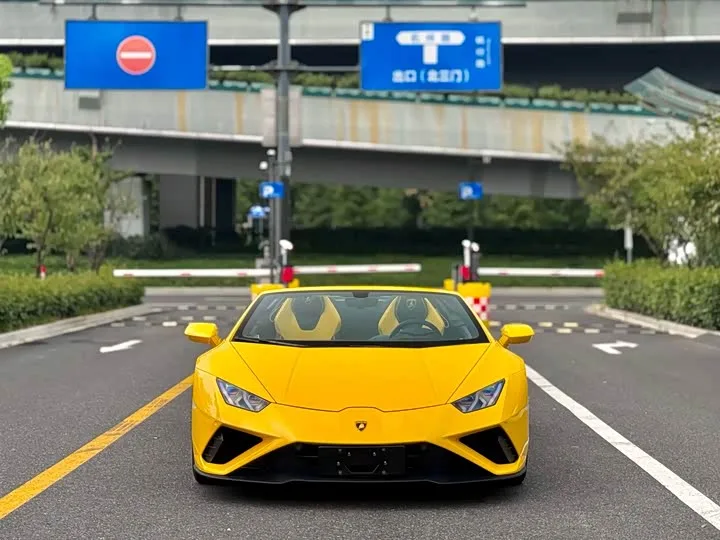 Lamborghini Huracán 2023 из Китая — купить под ключ
