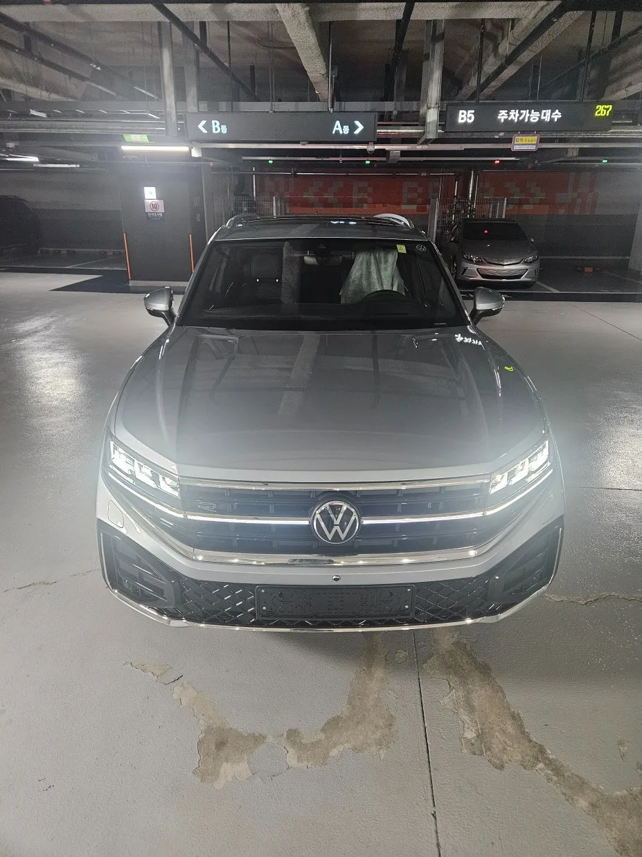 Volkswagen Touareg 2019 из Кореи — купить под ключ