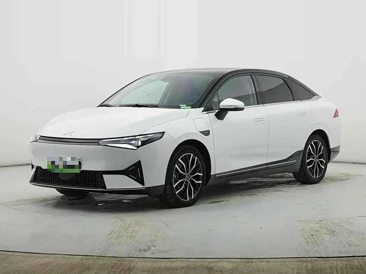 XPeng P5 2022 из Китая — купить под ключ