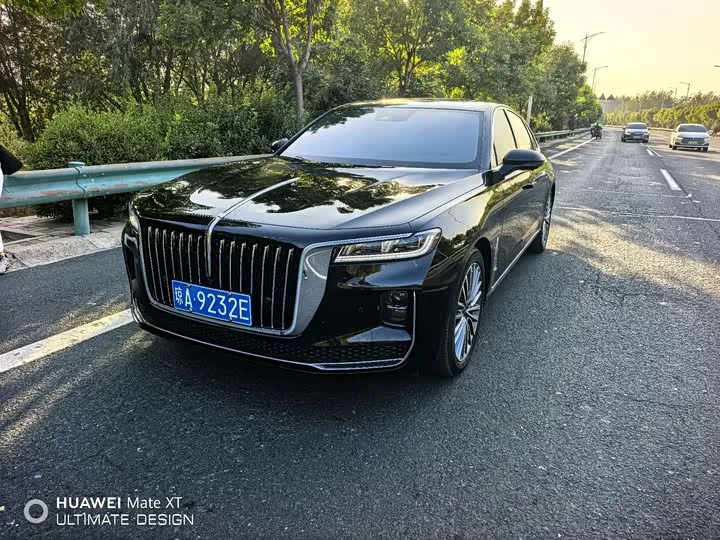 Hongqi H9 2022 из Китая — купить под ключ