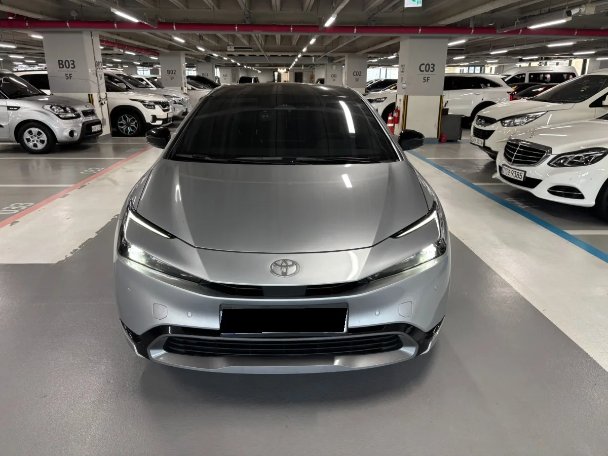 Toyota Prius 2024 из Кореи — купить под ключ