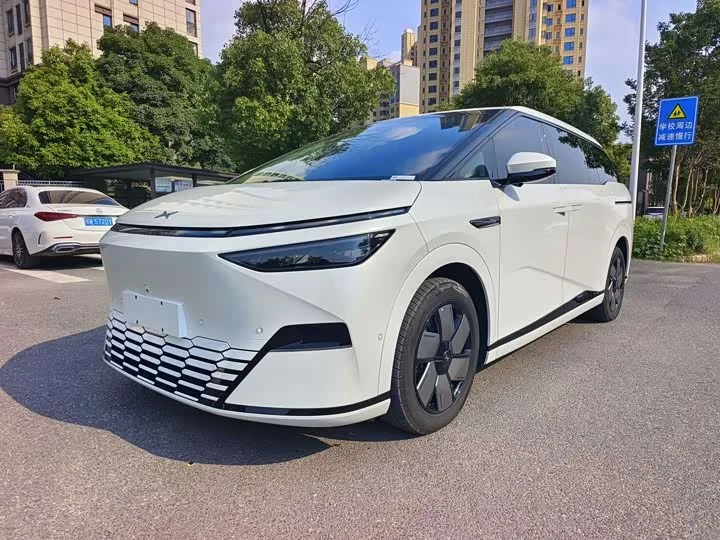 XPeng X9 2024 из Китая — купить под ключ