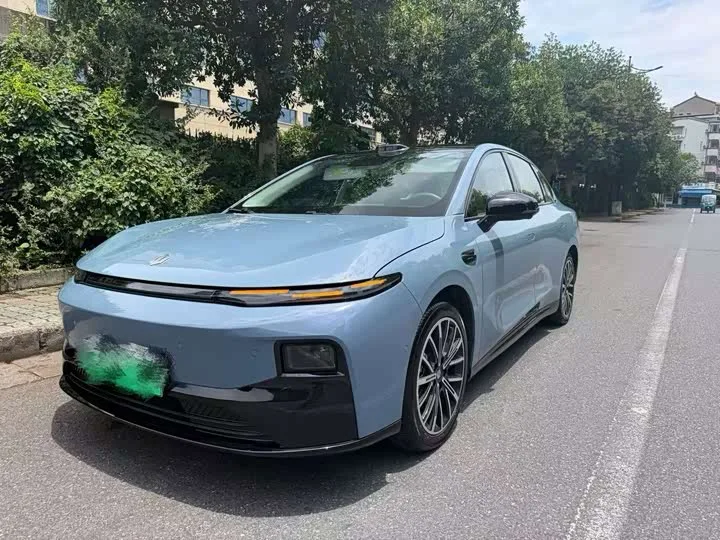 Leapmotor B01 2025 из Китая — купить под ключ
