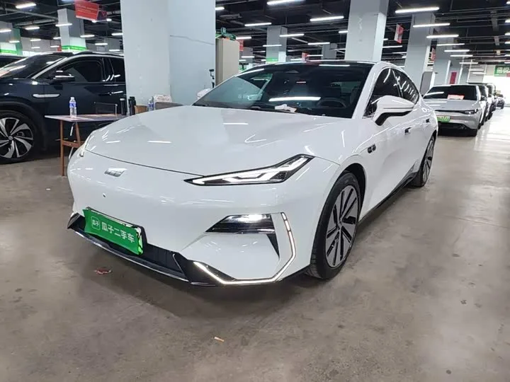 Geely Galaxy E8 2024 из Китая — купить под ключ