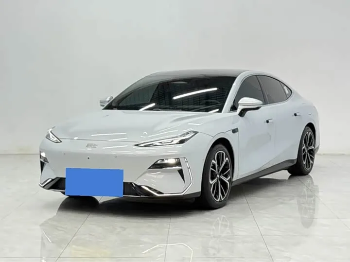 Geely Galaxy E8 2025 из Китая — купить под ключ