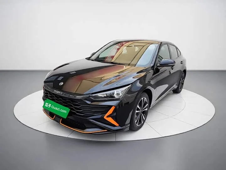 Dongfeng Aeolus Yixuan 2024 из Китая — купить под ключ