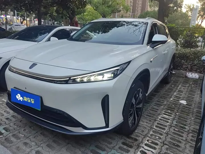 Roewe D5X DMH 2026 из Китая — купить под ключ
