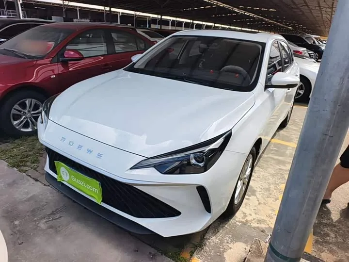 Roewe i5 2026 из Китая — купить под ключ