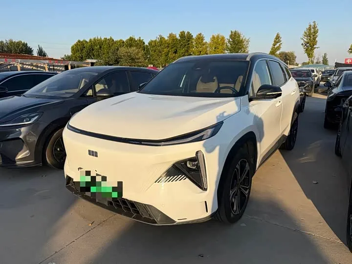 Geely Galaxy L7 2024 из Китая — купить под ключ