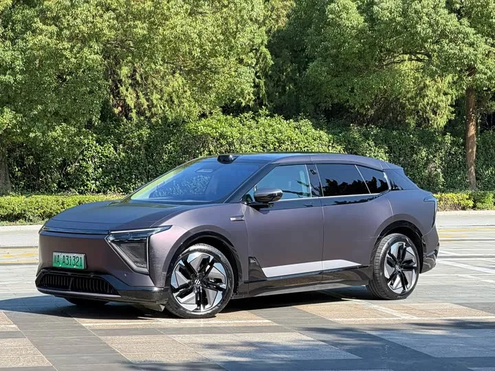 HiPhi Y 2023 из Китая — купить под ключ