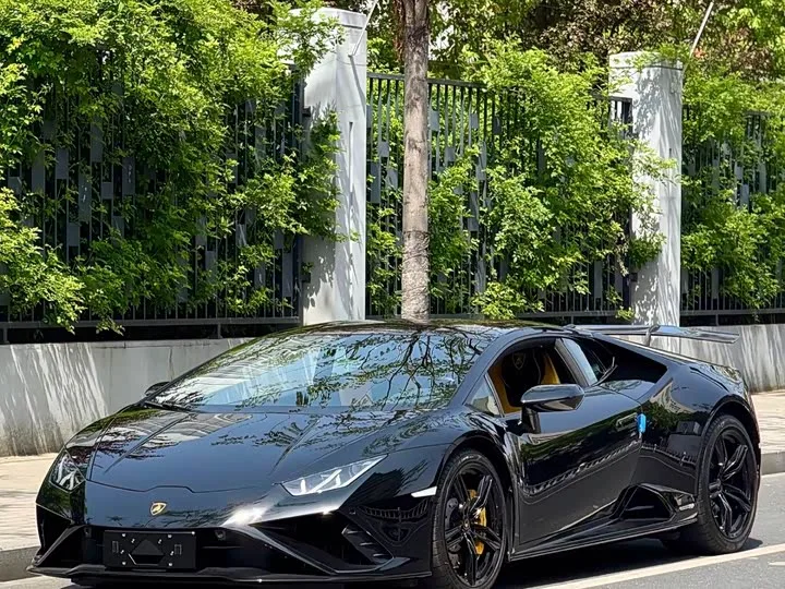 Lamborghini Huracán 2022 из Китая — купить под ключ