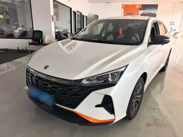 Dongfeng Aeolus Yixuan 2023 из Китая — купить под ключ