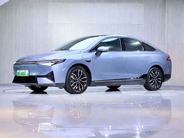 XPeng P5 2022 из Китая — купить под ключ