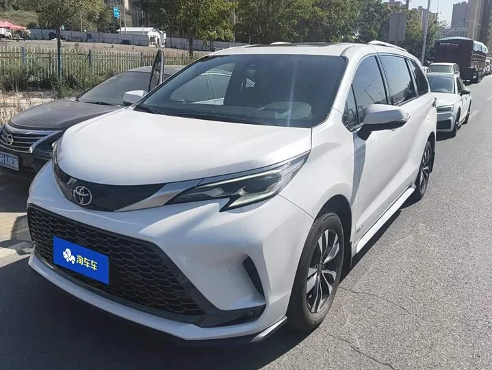 Toyota Granvia 2025 из Китая — купить под ключ