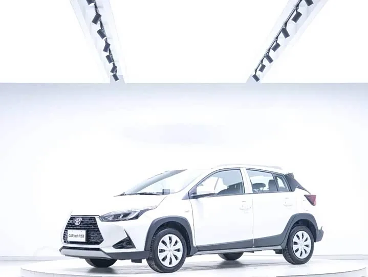 Toyota Yaris L Hatchback 2023 из Китая — купить под ключ