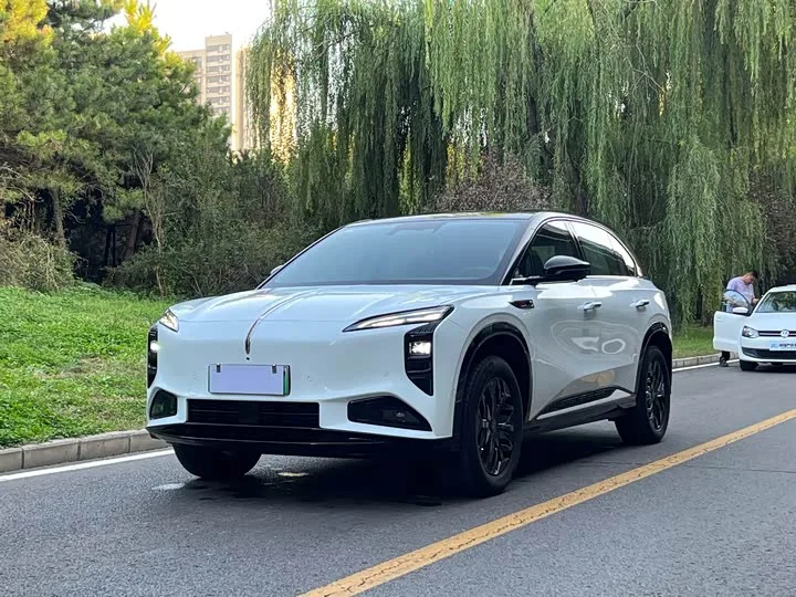 Hongqi EHS7 (Tiangong 08) 2025 из Китая — купить под ключ
