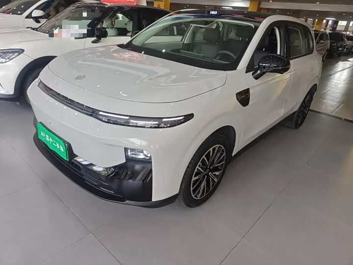 Leapmotor B10 2025 из Китая — купить под ключ