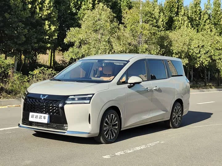 Wuling Starlight 730 2026 из Китая — купить под ключ