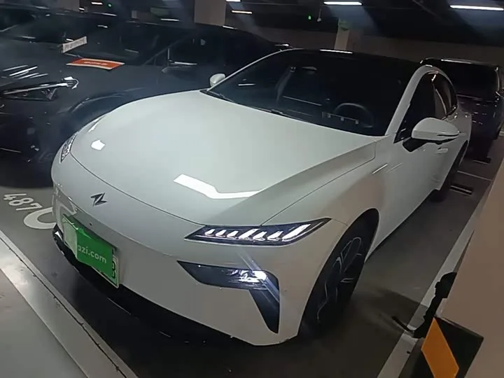 Dongfeng Yipai eπ 007 2026 из Китая — купить под ключ