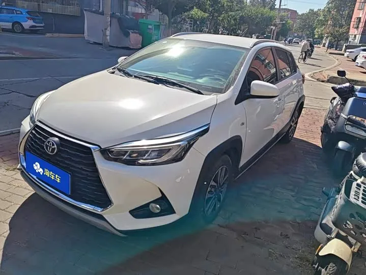Toyota Yaris L Hatchback 2023 из Китая — купить под ключ