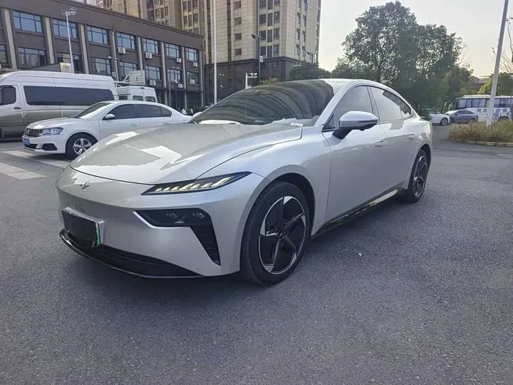 Dongfeng Yipai eπ 007 2024 из Китая — купить под ключ