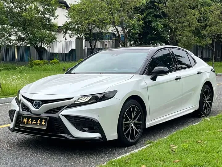 Toyota Camry 2022 из Китая — купить под ключ