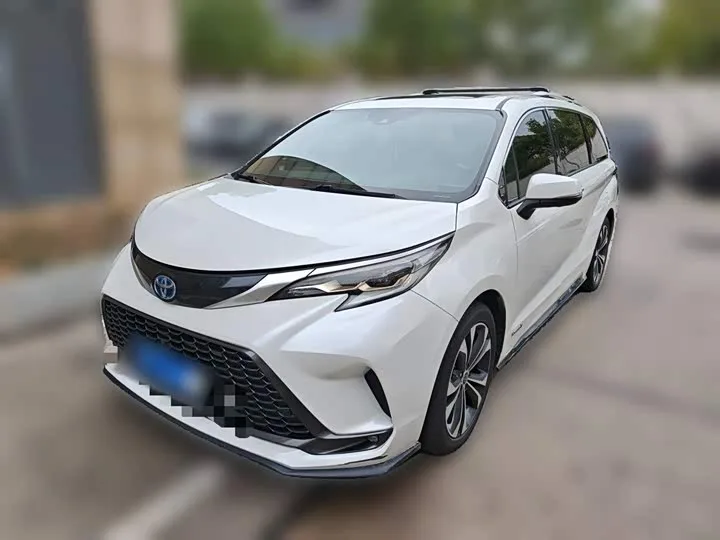 Toyota Granvia 2023 из Китая — купить под ключ
