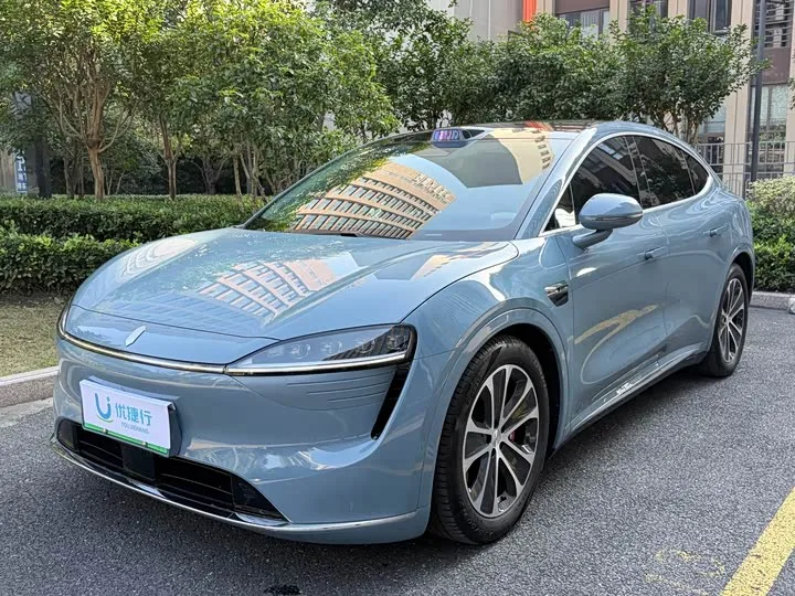Luxeed R7 2024 из Китая — купить под ключ