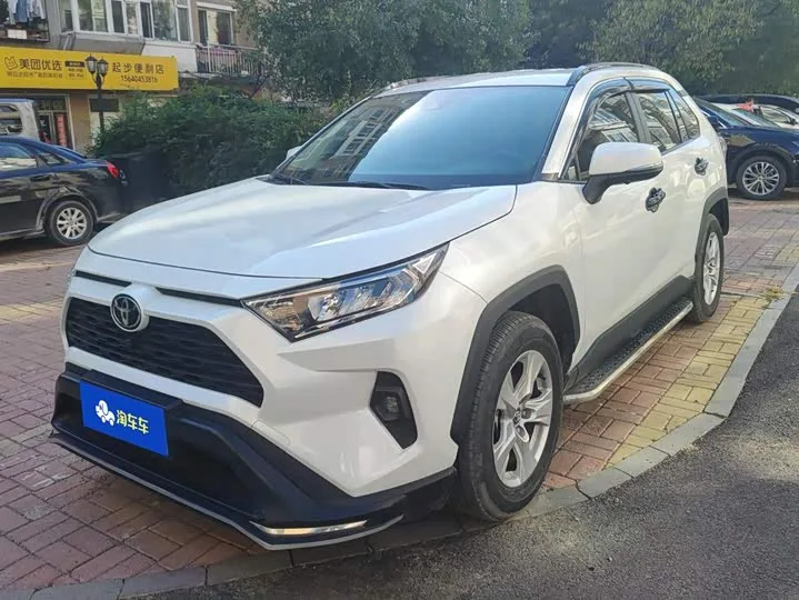 Toyota RAV4 2024 из Китая — купить под ключ
