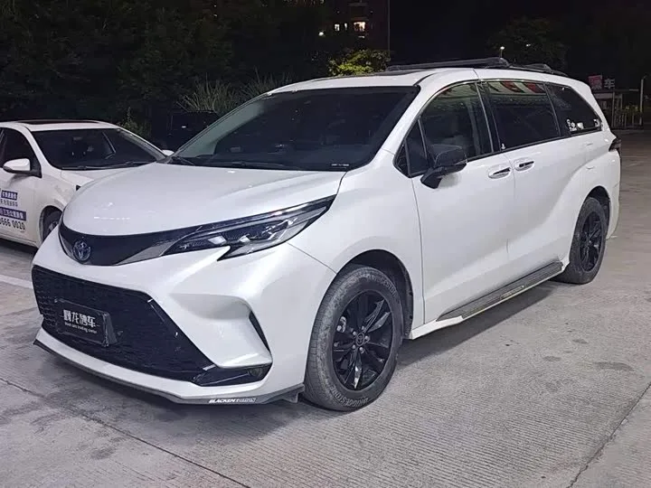Toyota Sienna 2024 из Китая — купить под ключ